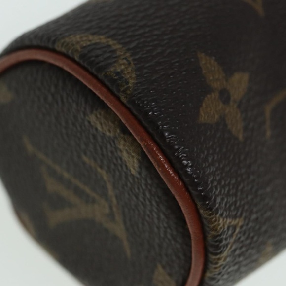 LOUIS VUITTON Monogram Papillon Pouch - Picture 12 of 16